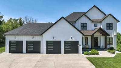 /international/us/s8908-chestnut-road-eau-claire-wi-110108383225/
