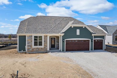 /international/us/w251n2399-valleyview-cir-pewaukee-wi-110106803744/