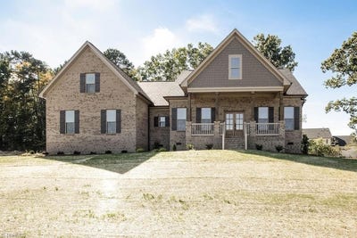 /international/us/2921-reginas-way-randleman-nc-110119759819/