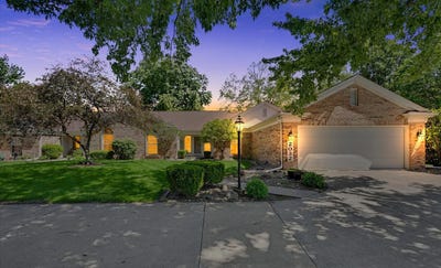 /international/us/2032-bentbrook-drive-champaign-il-110108013316/