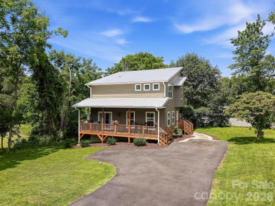 /international/us/777-high-street-canton-nc-110109137277/
