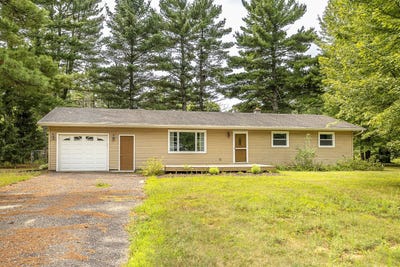/international/us/150-scott-street-black-river-falls-wi-110109749648/