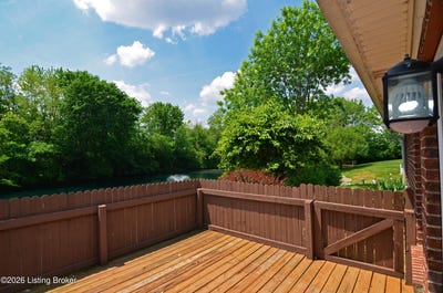 /international/us/829-garden-pointe-dr-simpsonville-ky-110108467853/
