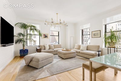 /international/us/225-5th-avenue-new-york-ny-110119988087/
