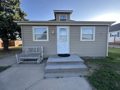 /international/us/307-walnut-street-spearville-ks-110107963266/