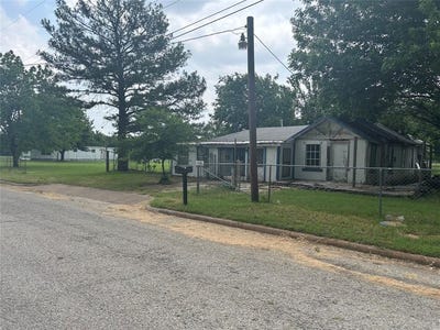 /international/us/209-w-church-olney-tx-110100204599/