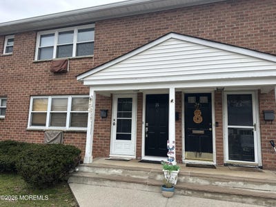 /international/us/26-king-james-lane-atlantic-highlands-nj-110106448122/