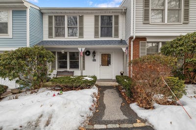 /international/us/2904-kings-way-carmel-ny-110097759400/
