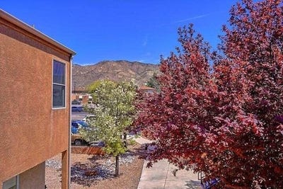 /international/us/2401-chelwood-park-boulevard-ne-albuquerque-nm-110106952266/