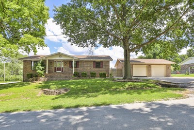 /international/us/326-n-sunset-bolivar-mo-110093043482/