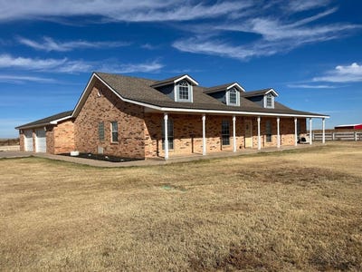 /international/us/1942-co-rd-135-plainview-tx-110103738945/