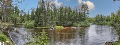 /international/us/11208-red-dog-trail-grayling-mi-110101126410/?lang=zh-tw