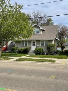 /international/us/512-9th-avenue-sw-austin-mn-110107821182/