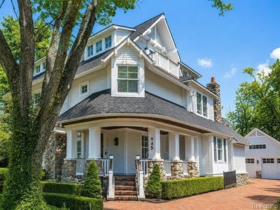 /international/us/945-henrietta-street-birmingham-mi-110107931598/