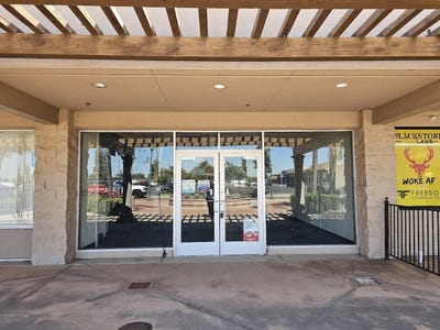 /international/us/833-w-henderson-avenue-porterville-ca-110109030027/