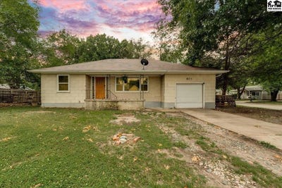 /international/us/921-w-5th-st-newton-ks-110108423387/