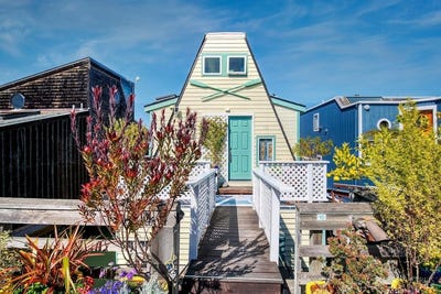 /international/us/10-e-pier-sausalito-ca-110101009356/