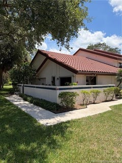 /international/us/6131-se-martinique-drive-stuart-fl-110108803256/