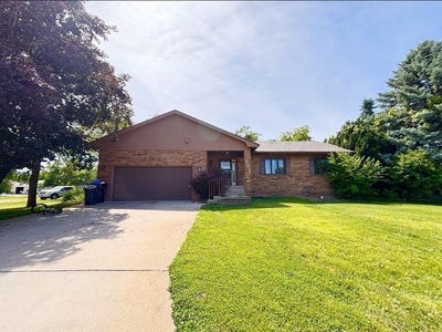 /international/us/352-23rd-avenue-columbus-ne-110108820764/