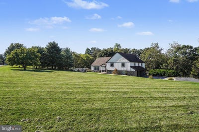 /international/us/39-morris-road-duncannon-pa-110110366404/
