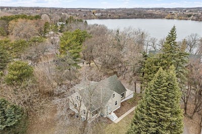 /international/us/8508-waters-edge-drive-chanhassen-mn-110107209074/