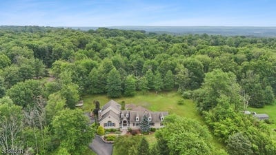 /international/us/75-biser-rd-delaware-twp-nj-110101371617/