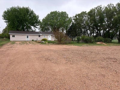 /international/us/81791-highway-11-elyria-ne-110108257107/