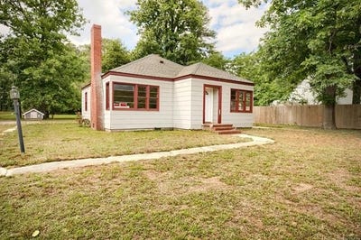 /international/us/19100-eltham-road-west-point-va-110108296856/