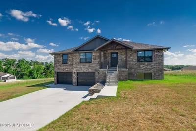/international/us/5705-summerfield-court-jefferson-city-mo-110100722735/