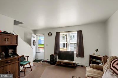 /international/us/101-w-market-street-williamstown-pa-110100097910/