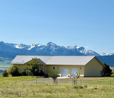 /international/us/15-hidden-ridge-road-livingston-mt-110098422461/