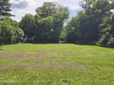 /international/us/0-simonds-rd-williamstown-ma-110097854823/