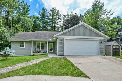 /international/us/w8131-bay-view-dr-whitewater-wi-110109194973/