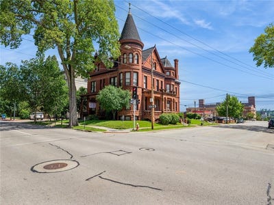 /international/us/504-bluff-street-dubuque-ia-110093059829/?lang=de