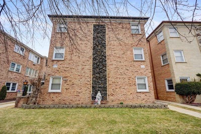 /international/us/8444-w-gregory-street-chicago-il-110108220145/