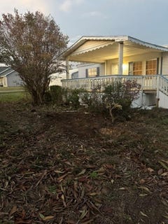/international/us/2128-shadow-bay-drive-grand-ridge-fl-110108416103/
