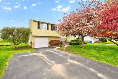 /international/us/17-fox-hollow-drive-hamlin-ny-110107831497/