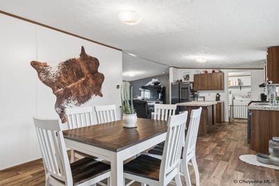 /international/us/2403-helen-ave-cheyenne-wy-110108450009/