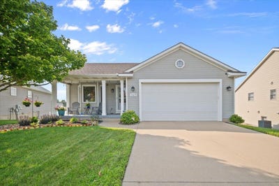 /international/us/11615-ridgeway-court-holland-mi-110101365346/?lang=en