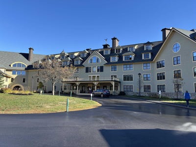 /international/us/28-packard-s-road-waterville-valley-nh-110120529340/