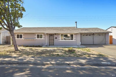 /international/us/233-maple-street-suisun-city-ca-110109723927/