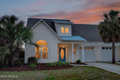 /international/us/105-phoebee-court-hampstead-nc-110109061858/