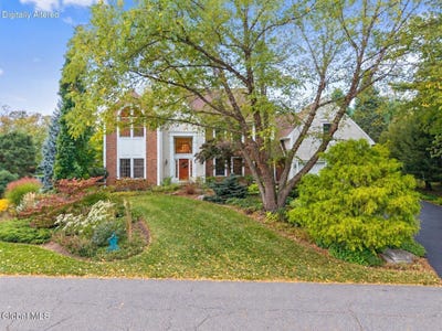 /international/us/29-columbine-drive-glenmont-ny-110120155967/