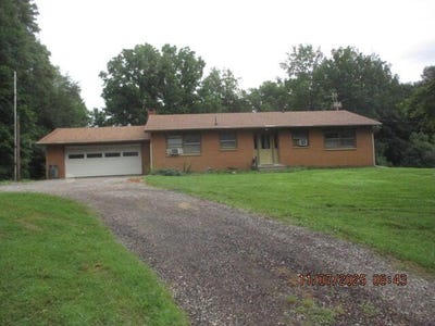 /international/us/8972-andrews-highway-bellevue-mi-110100901221/