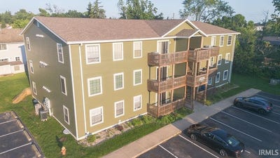 /international/us/3230-e-john-hinkle-place-bloomington-in-110100379855/