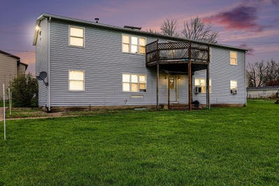 /international/us/201-orchard-street-constantine-mi-110107440695/