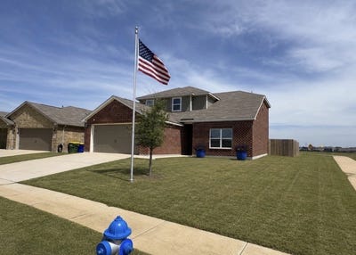 /international/us/137-sammy-fowler-avenue-venus-tx-110108427225/
