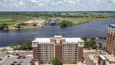 /international/us/106-n-water-street-wilmington-nc-110103298823/