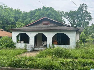 /international/us/213-61st-street-fairfield-al-110100062622/