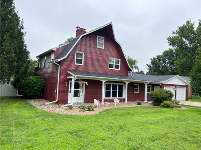 /international/us/1321-w-13th-street-s-newton-ia-110101056921/
